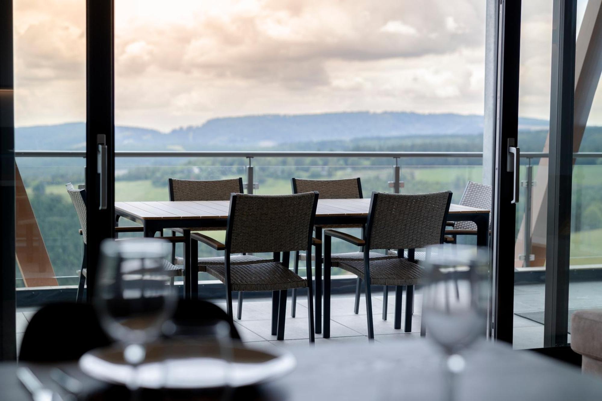 Weitblick Winterberg Aparthotel ภายนอก รูปภาพ